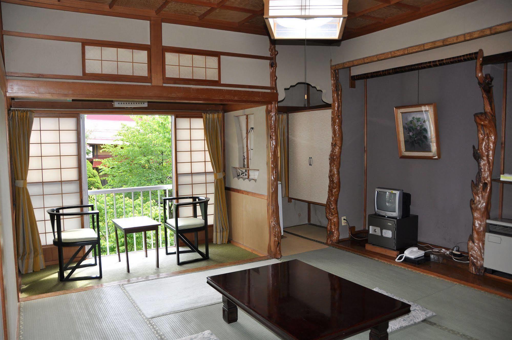 Yoshidaya Ryokan Yamagata  Extérieur photo